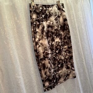 Black & white pencil skirt